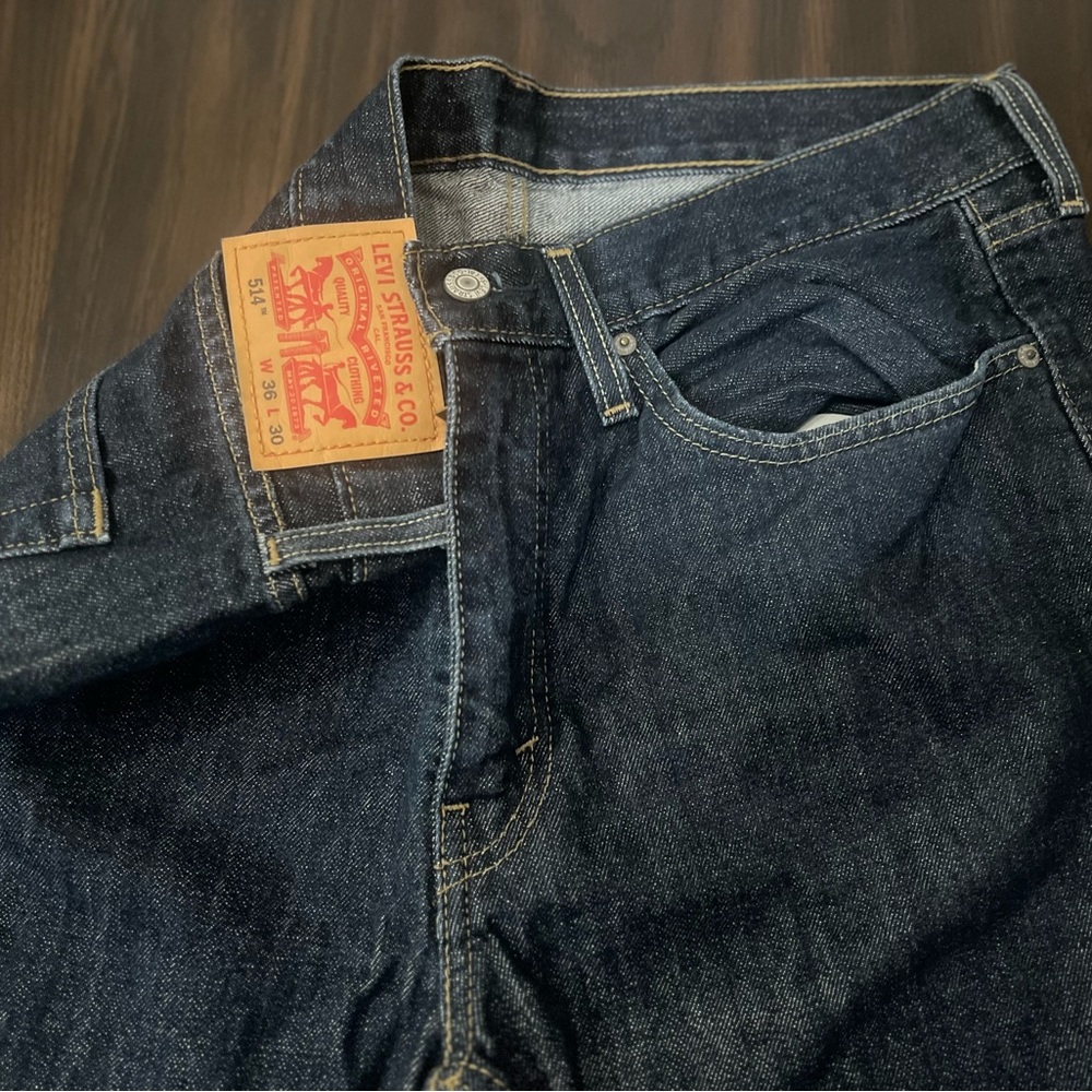 Levi’s 514 Regular Fit Straight Leg Jeans in a Dark Wash
